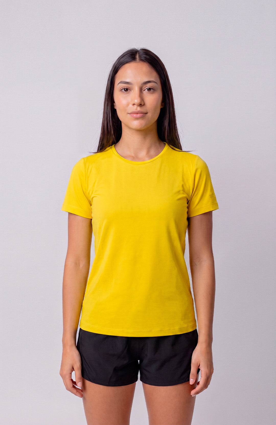 Regata esportiva Sport Classic feminina amarelo canário Bázico, poliamida com toque gelado e secagem rápida #Cor_Amarelo Canário