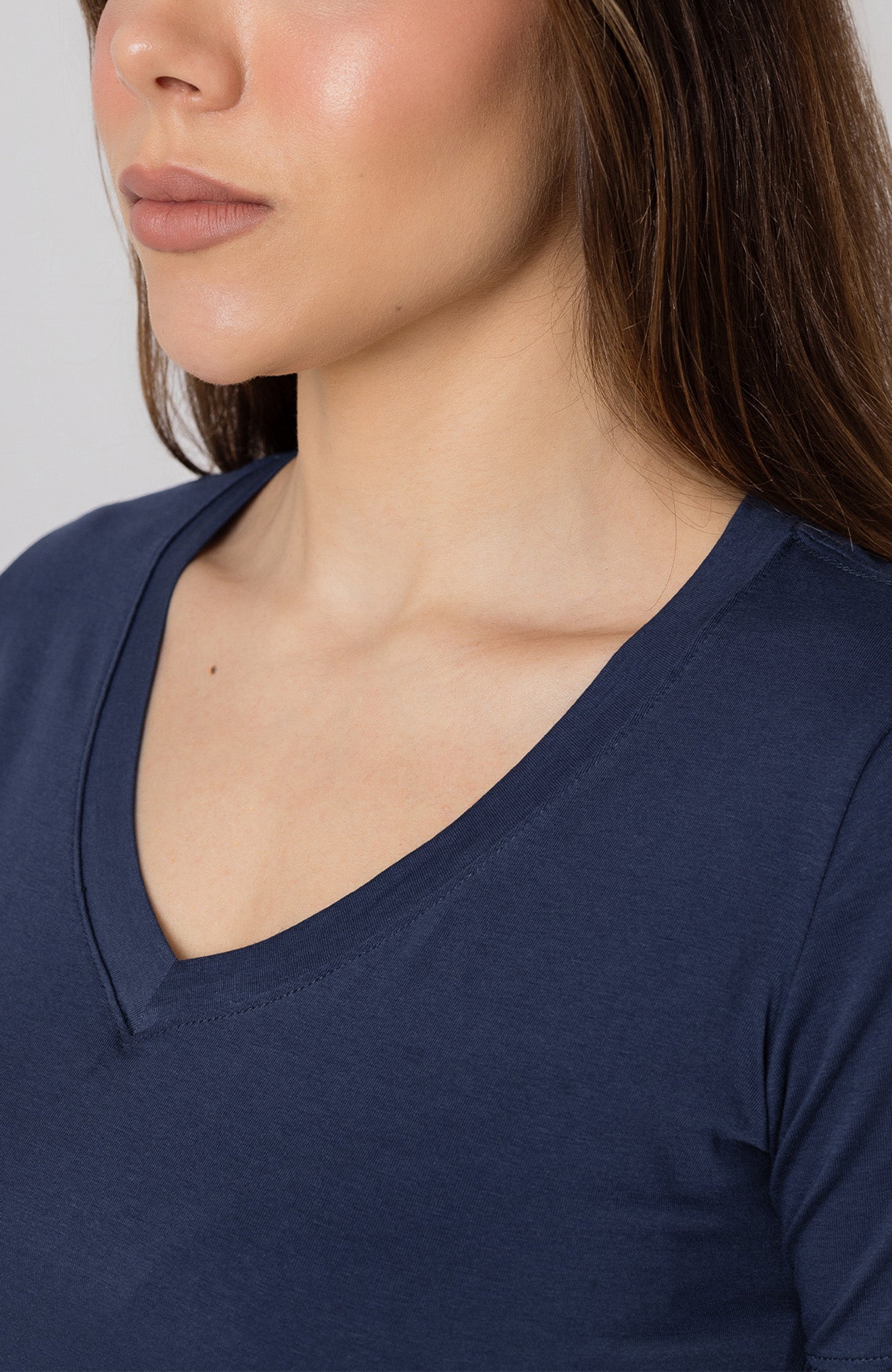 Bazica Feminina Gola V