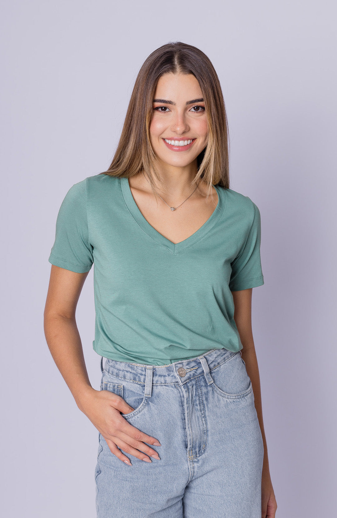 Bazica Feminina Gola V