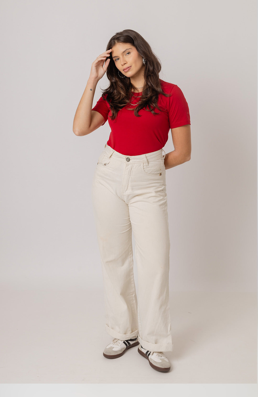 Bázica Feminina Gola C