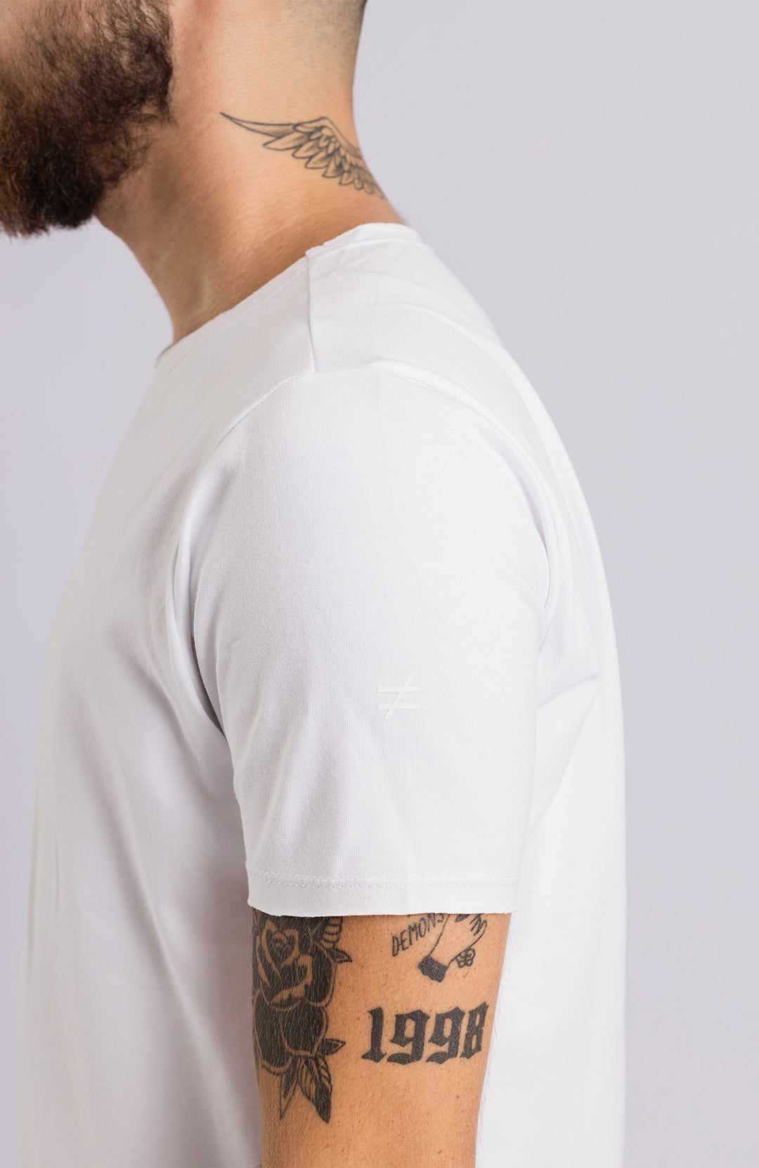 Camiseta Long masculina branca Bázico, algodão egípcio com comprimento alongado #Cor_Branco