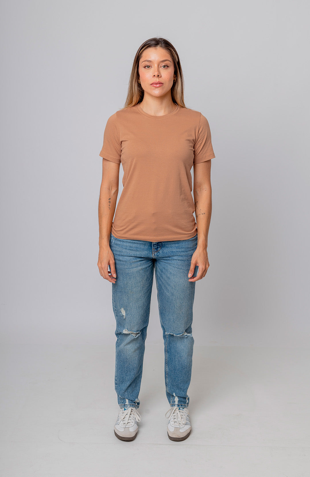 Bázica Feminina Gola C