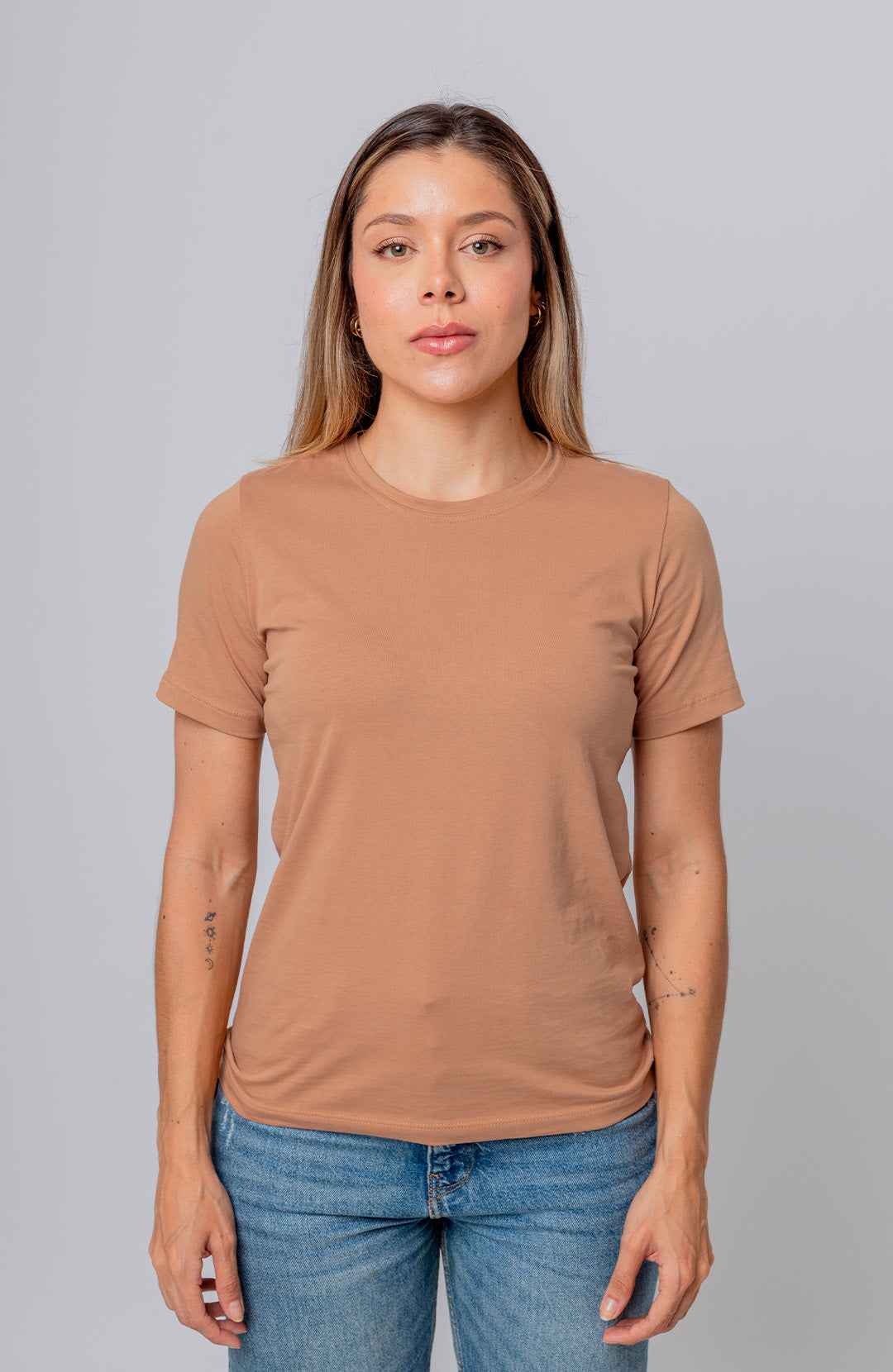 Bázica Feminina Gola C