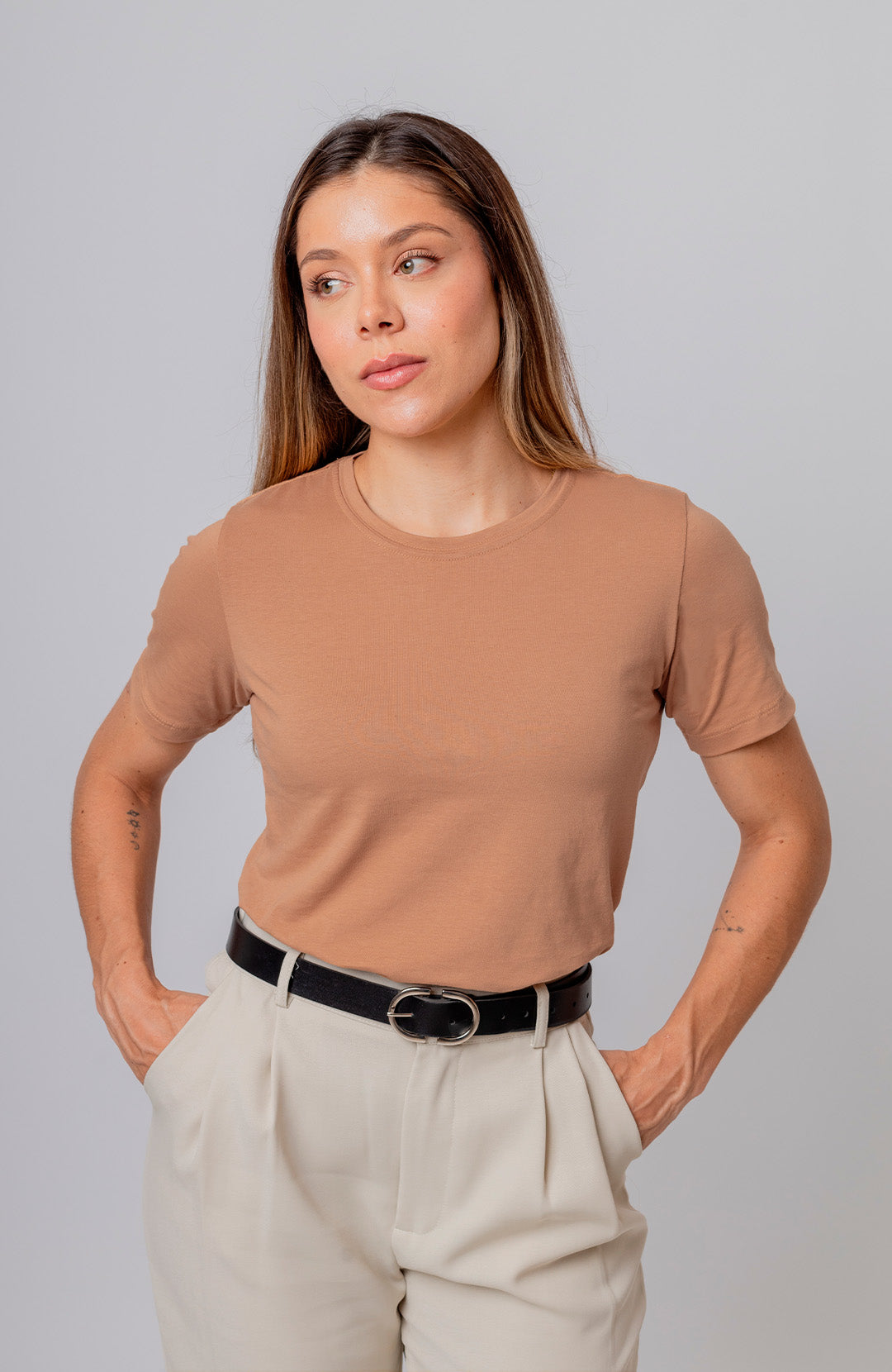 Bázica Feminina Gola C