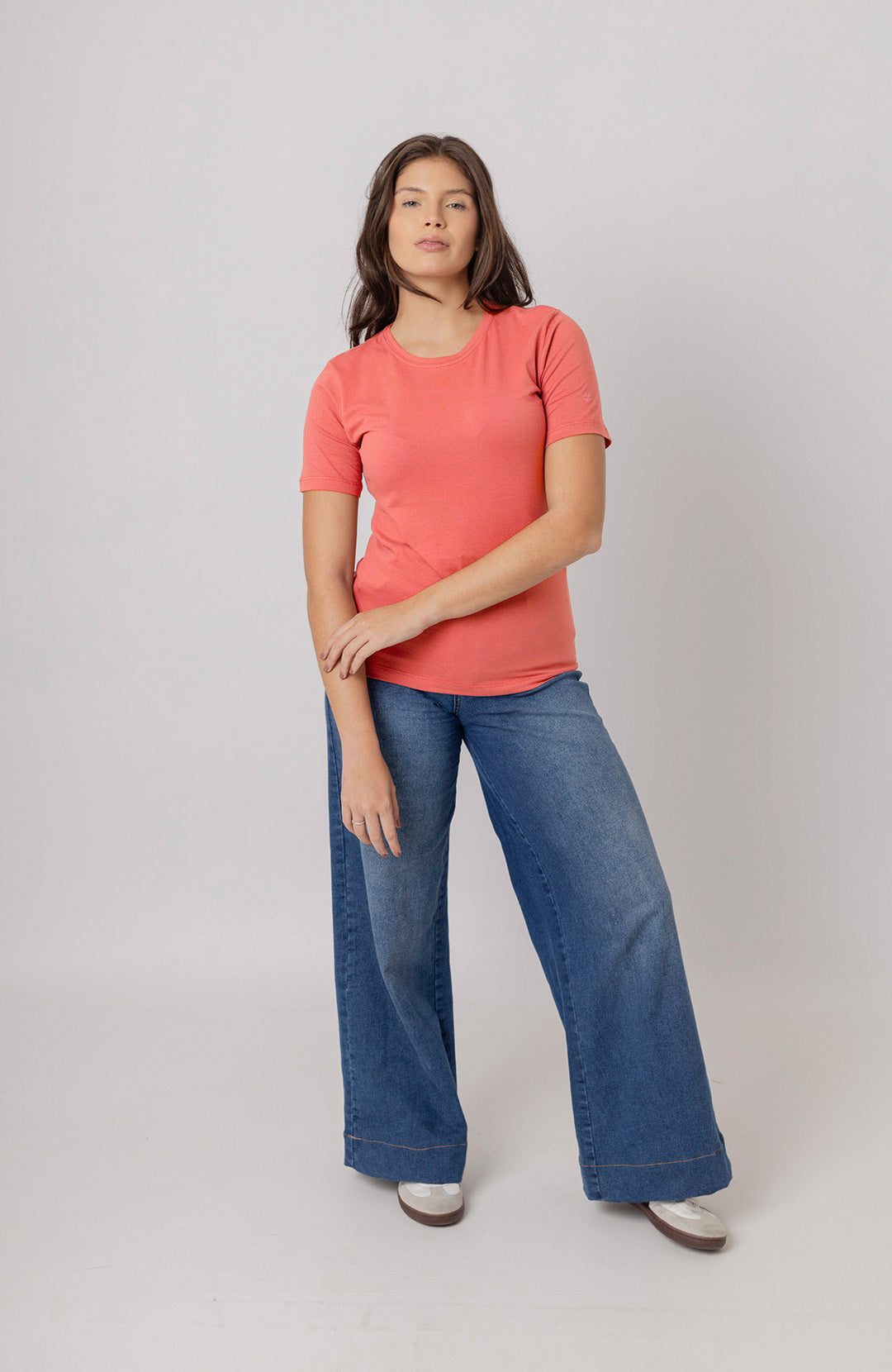Bázica Feminina Gola C