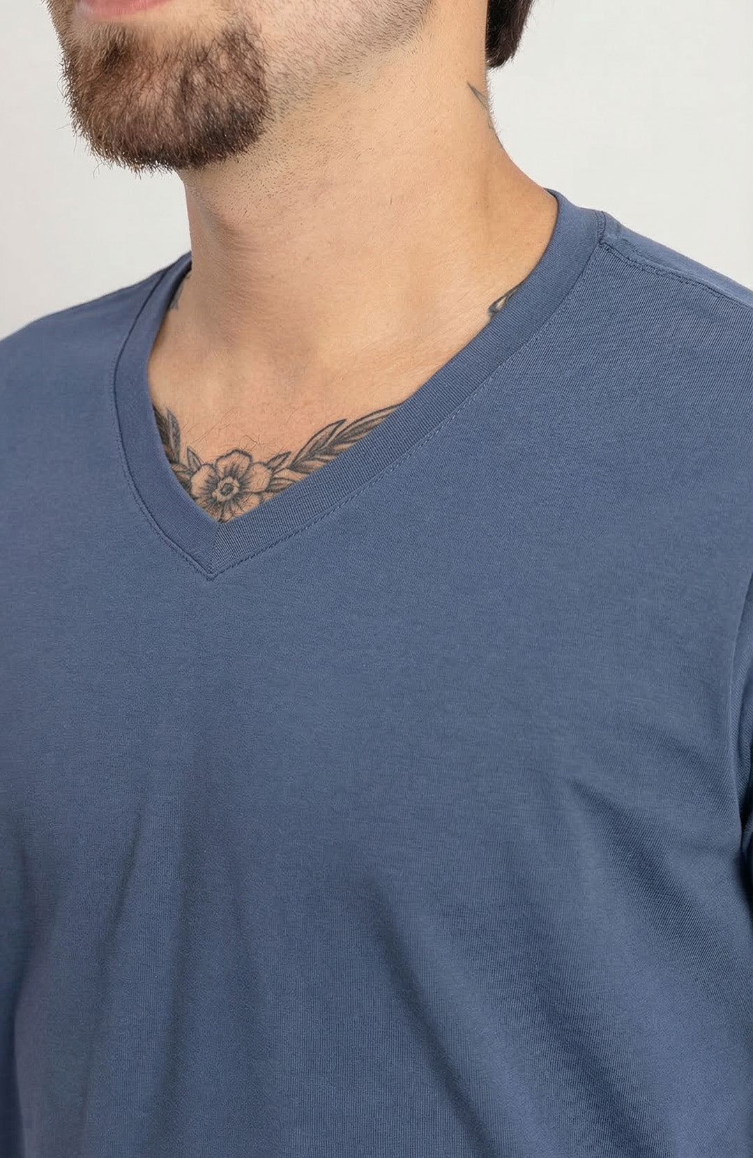 Camiseta Bázica Gola V masculina cold blue Bázico, algodão Powerful com caimento perfeito #Cor_Cold Blue