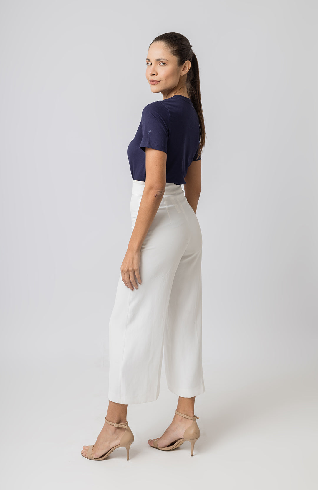 Bázica Feminina Gola C
