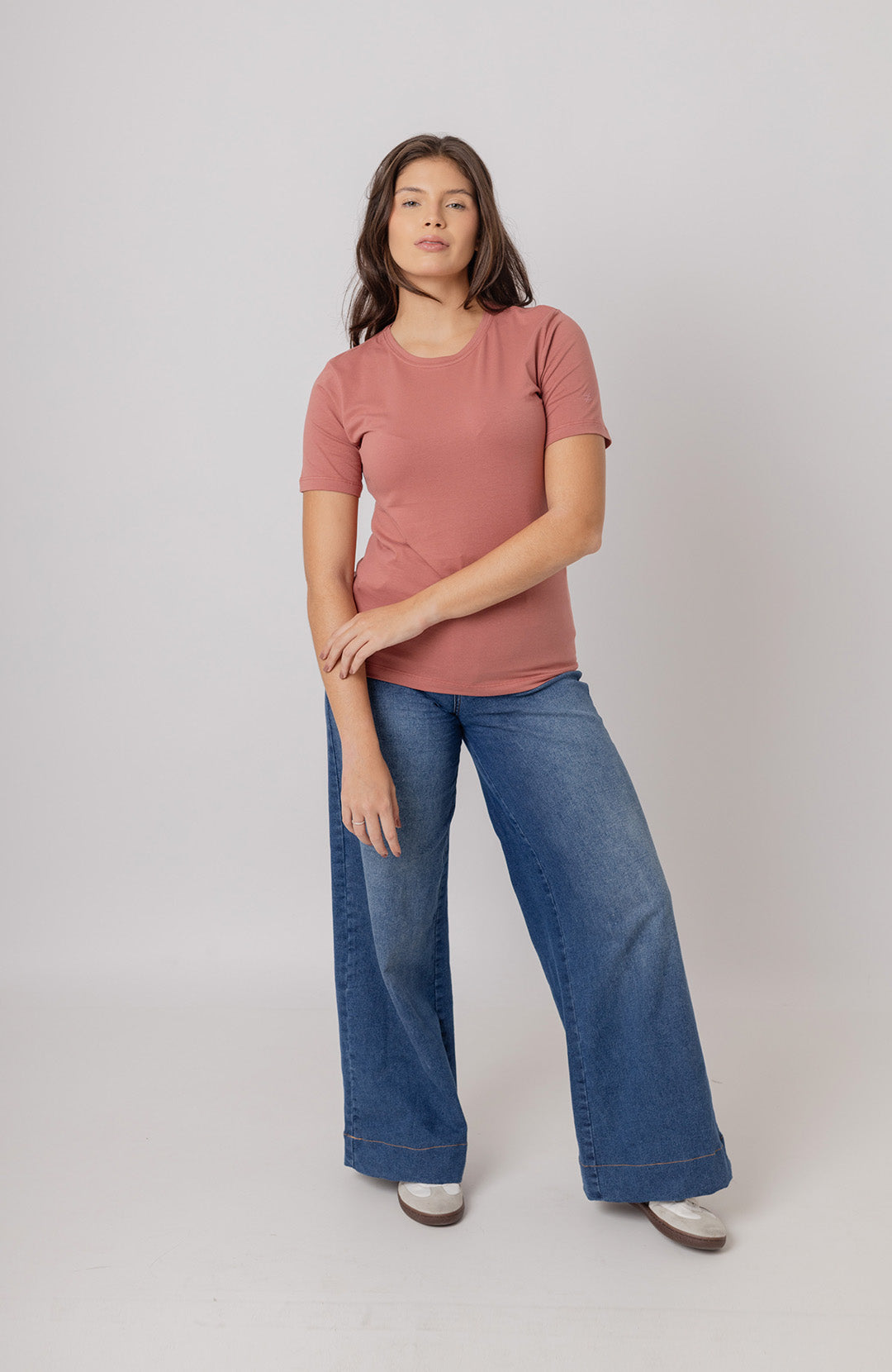 Bázica Feminina Gola C