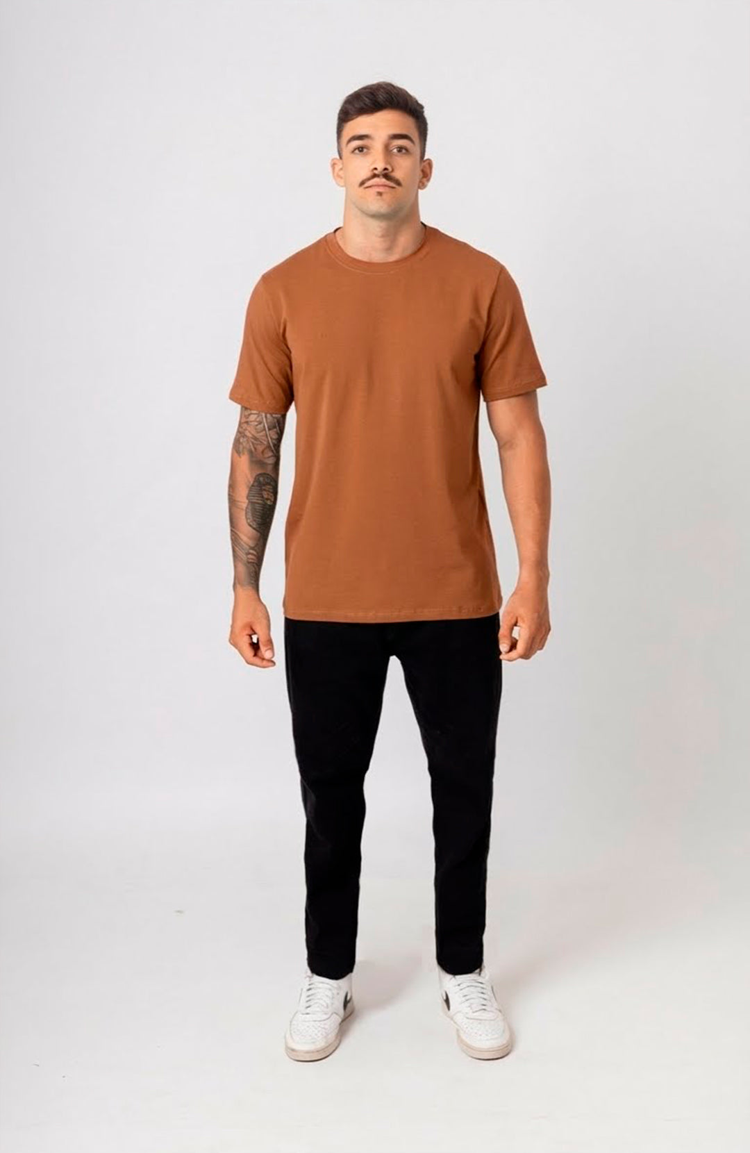 Camiseta Bázica Regular masculina marrom Bázico, algodão Powerful com caimento clássico #Cor_Marrom