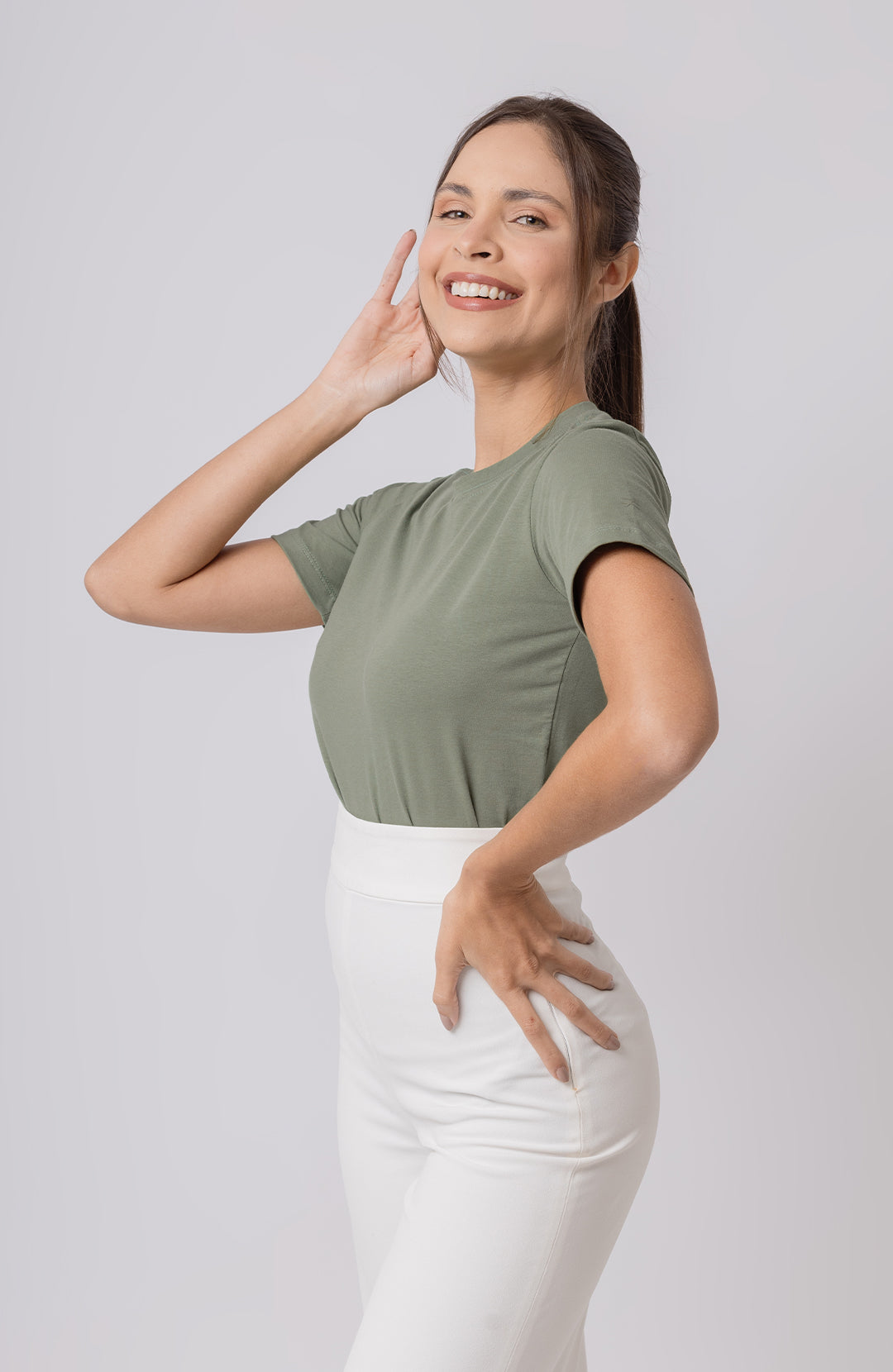 Bázica Feminina Gola C