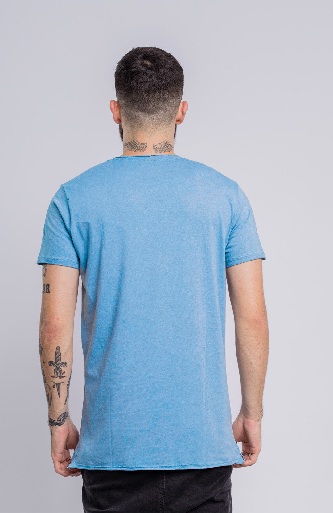 Camiseta Bázica Gola V masculina ocean Bázico, algodão Powerful com caimento perfeito #Cor_Ocean