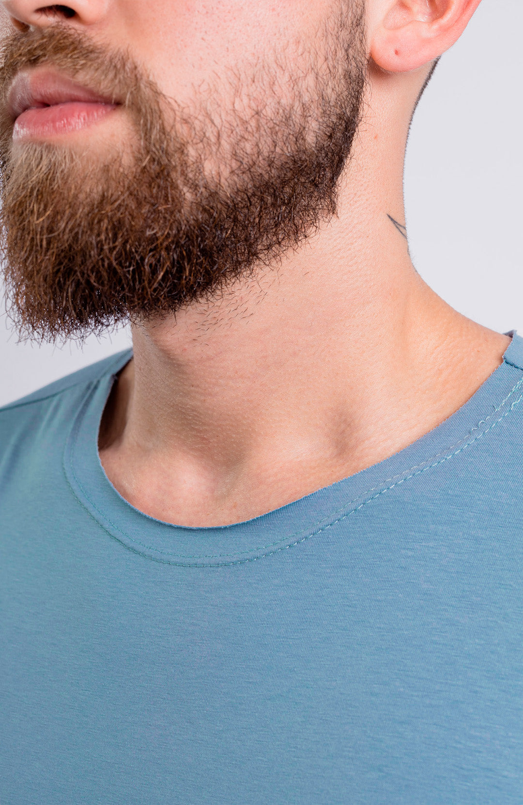 Camiseta Long masculina ocean Bázico, algodão egípcio com comprimento alongado #Cor_Ocean