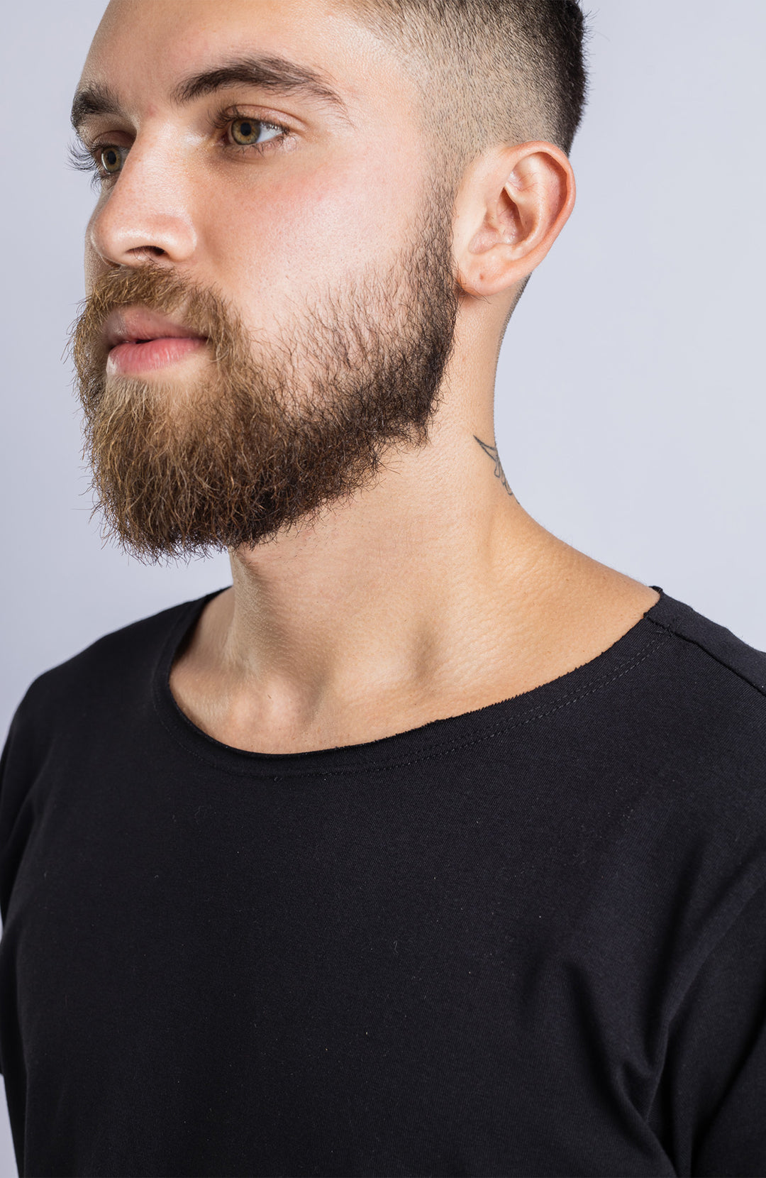 Camiseta Long masculina preta Bázico, algodão egípcio com comprimento alongado #Cor_Preto