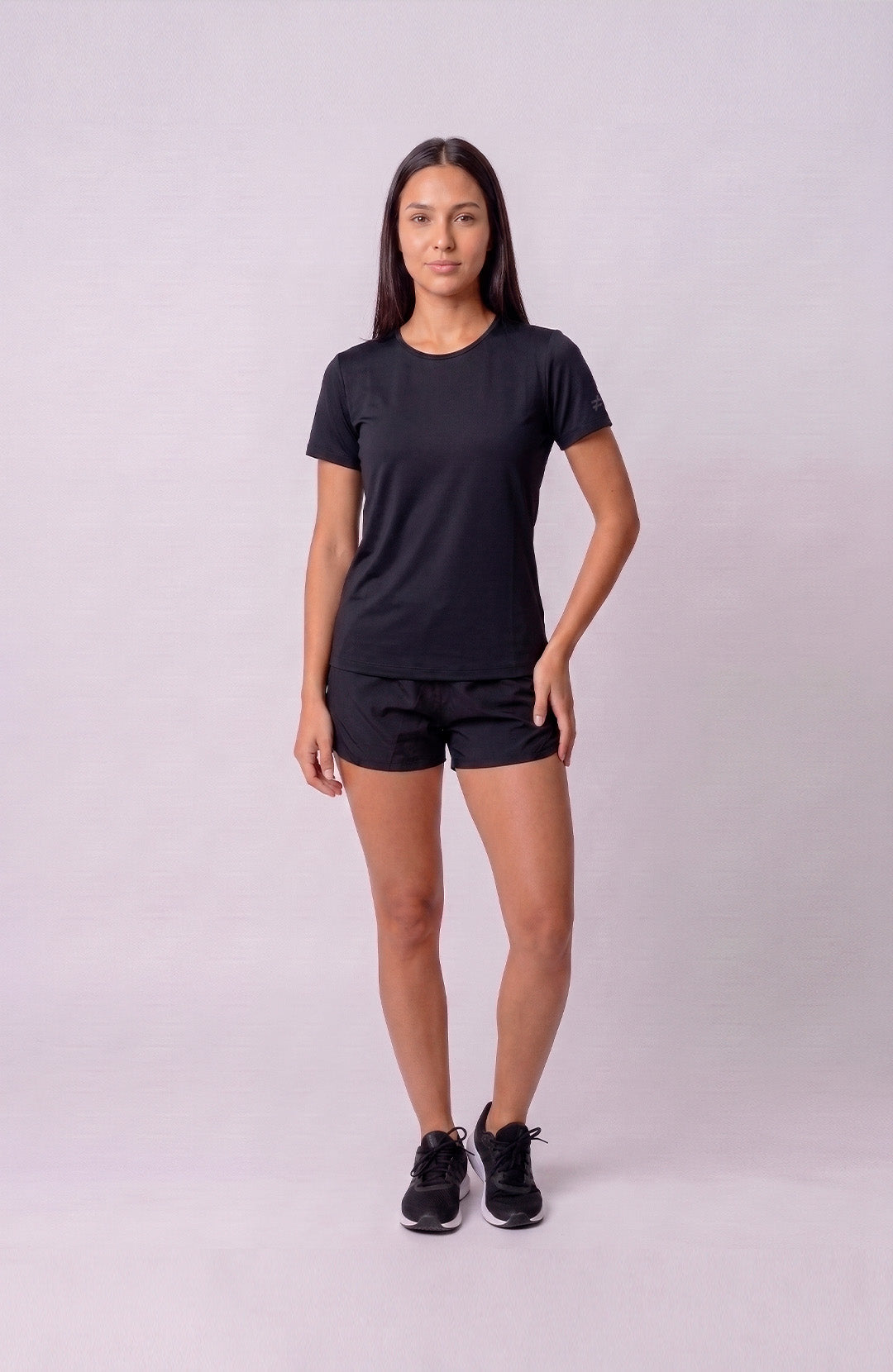 Regata esportiva Sport Classic feminina preta Bázico, poliamida com toque gelado e secagem rápida #Cor_Preto