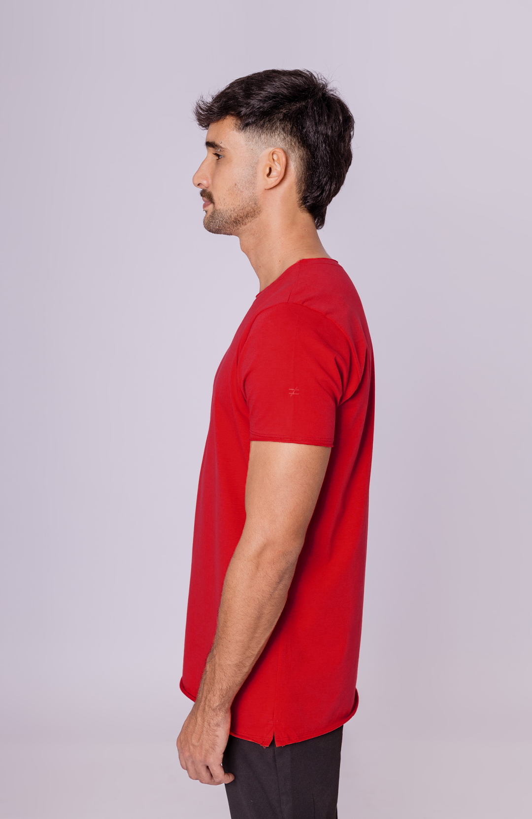 Camiseta Long masculina red Bázico, algodão egípcio com comprimento alongado #Cor_Red