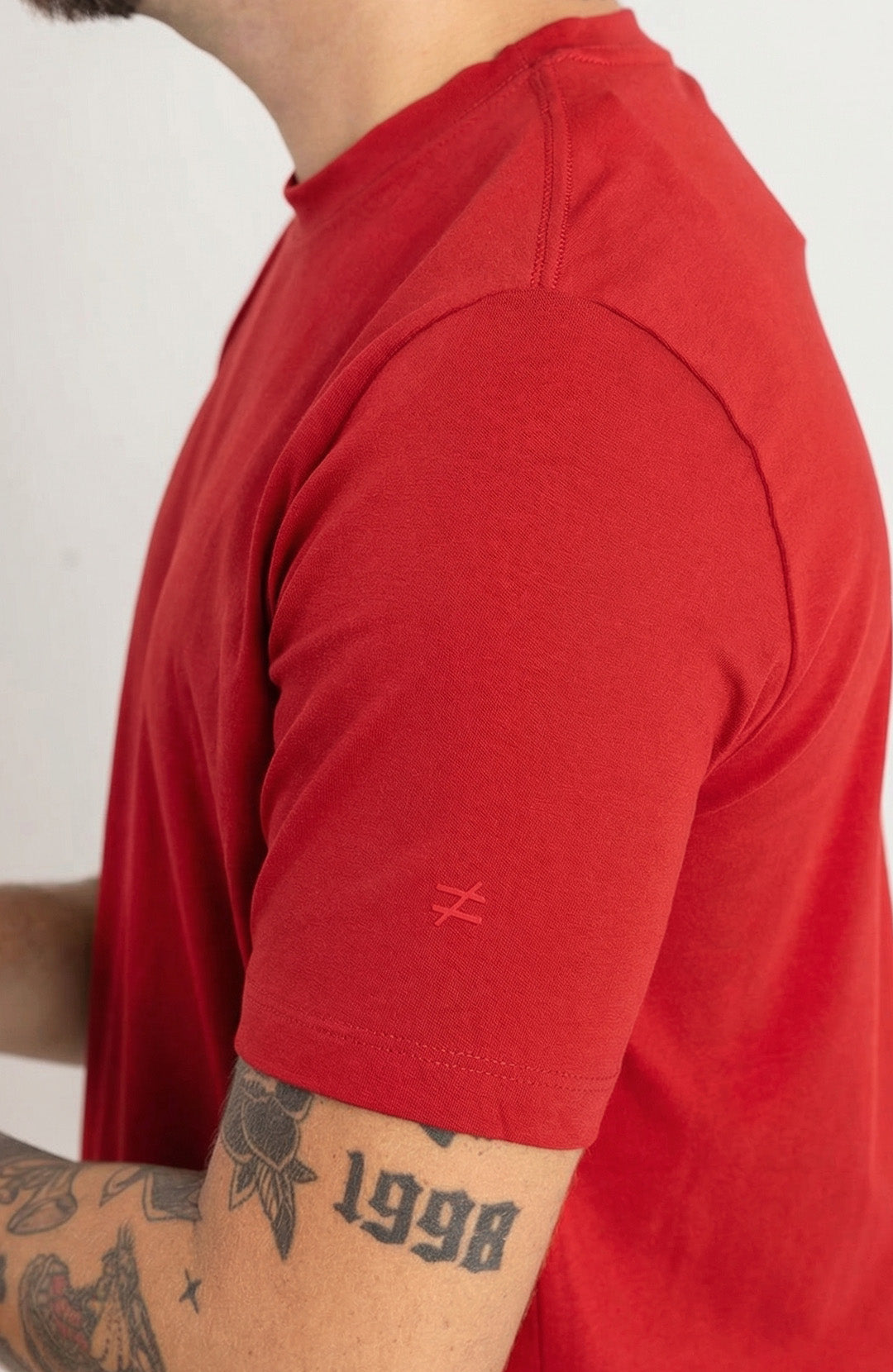 Camiseta Bázica Regular masculina red Bázico, algodão Powerful com caimento clássico #Cor_Red