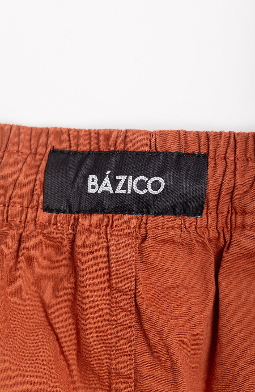 Short Bázico