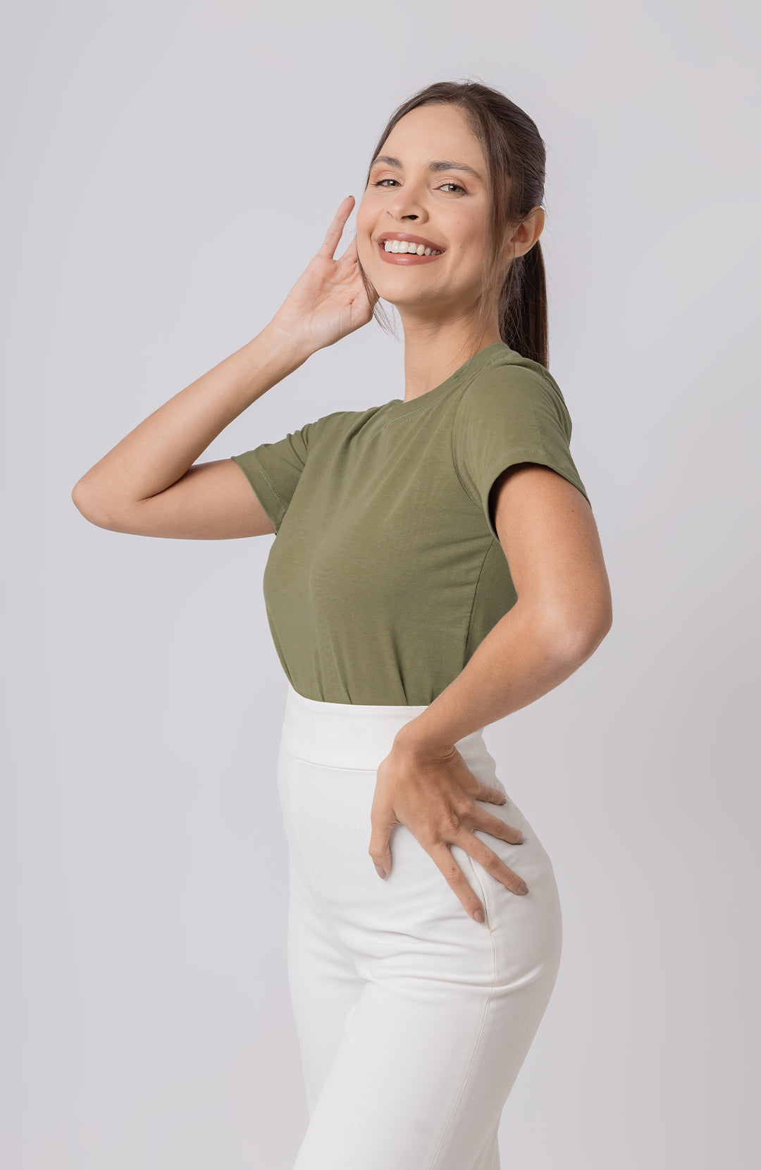 Bázica Feminina Gola C