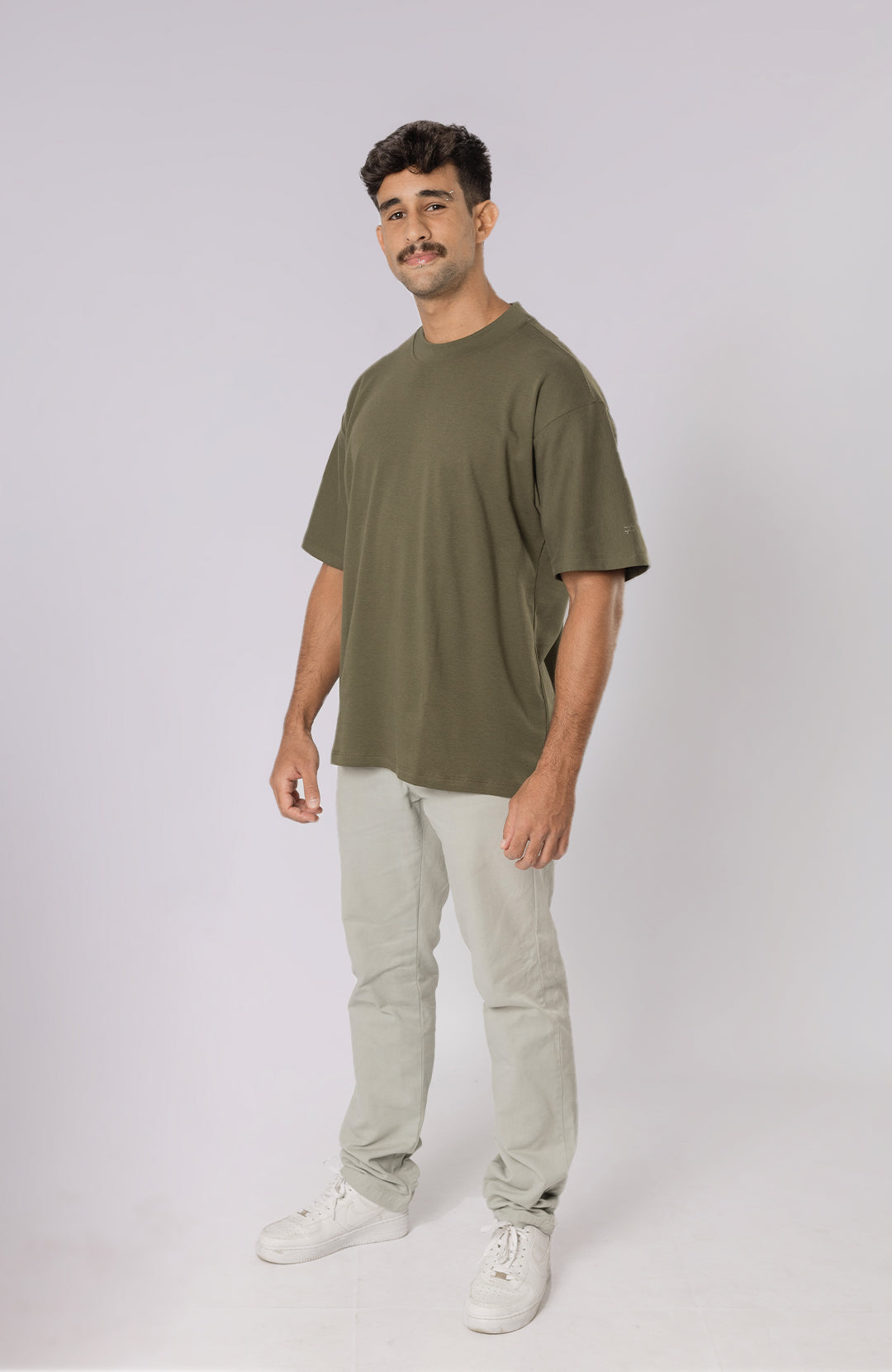 #Cor_Verde Militar