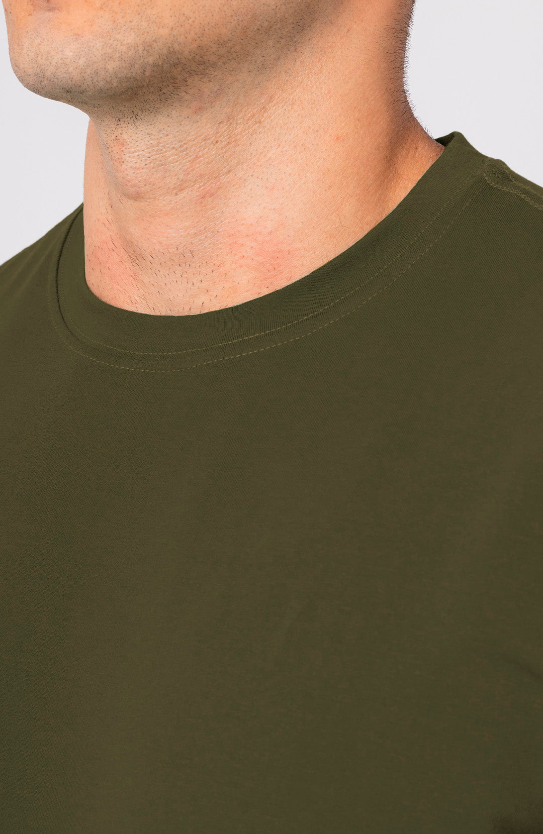 Camiseta Bázica Regular masculina verde militar Bázico, algodão Powerful com caimento clássico #Cor_Verde Militar