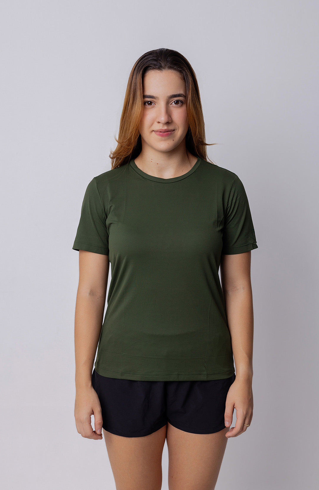 Regata esportiva Sport Classic feminina verde musgo Bázico, poliamida com toque gelado e secagem rápida #Cor_Verde Musgo