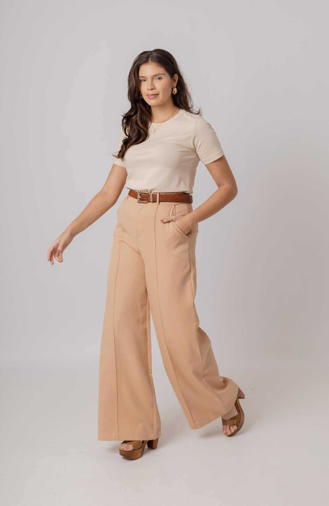 Bázica Feminina Gola C