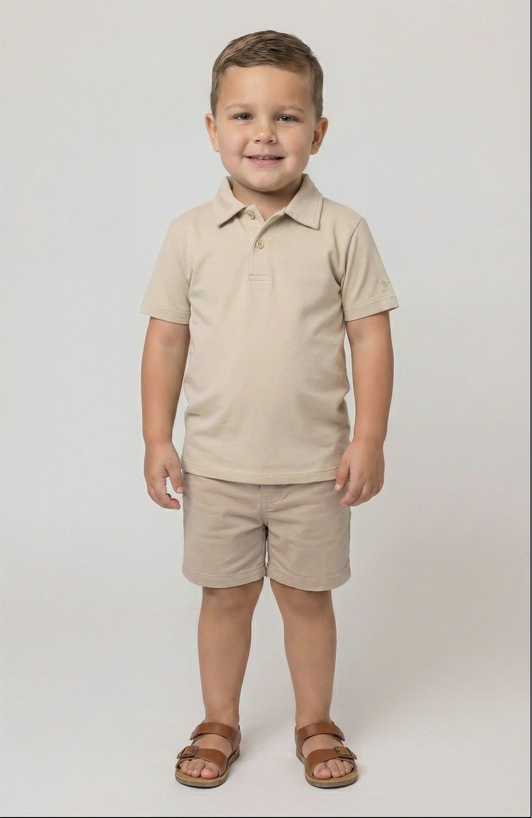 Polo kids areia Bázico, malha Powerful com toque macio e durabilidade #Cor_Areia