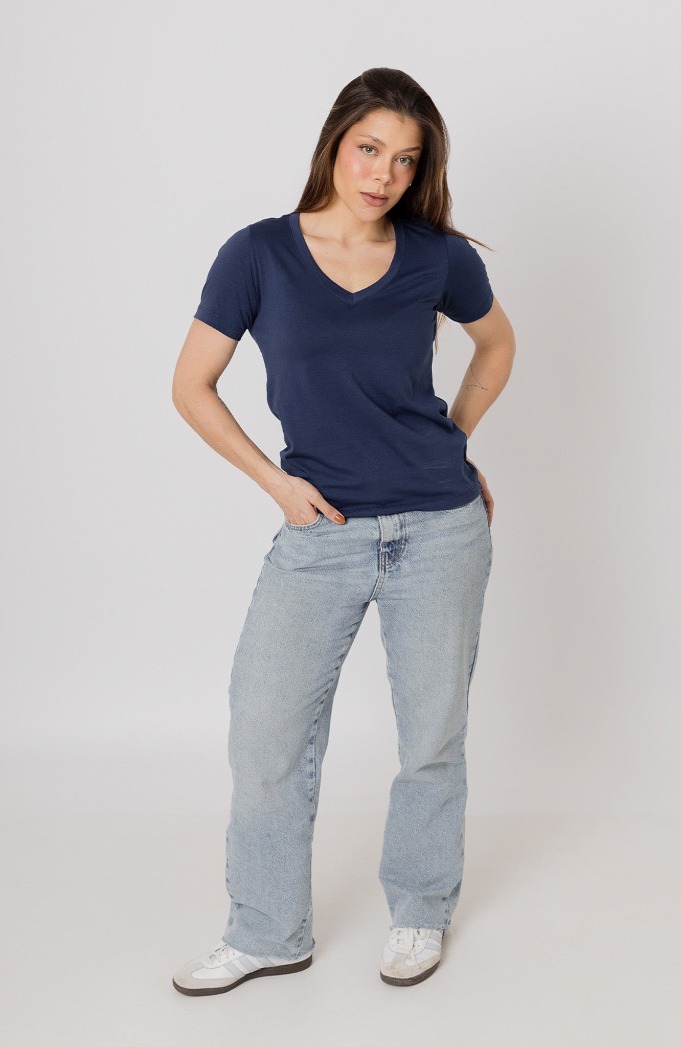 Bazica Feminina Gola V