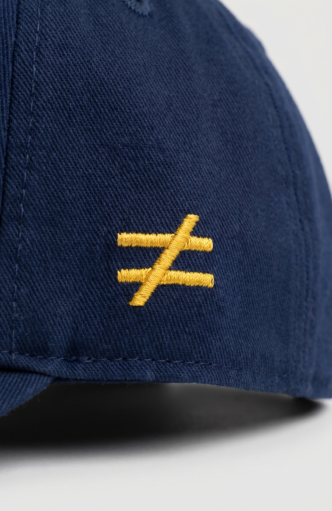Boné Bázico Duo bicolor azul-marinho e amarelo aba estruturada, acessório streetwear premium #Cor_Azul-marinho / Amarelo