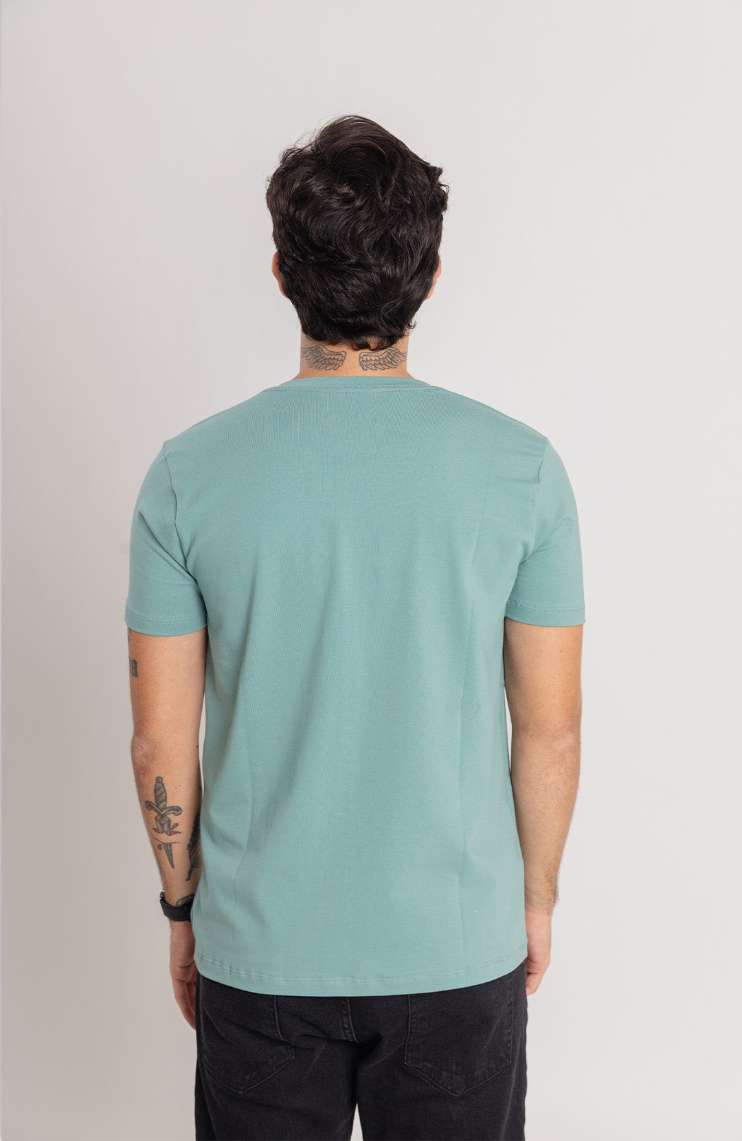 Camiseta Bázica Gola V masculina bali Bázico, algodão Powerful com caimento perfeito #Cor_Bali