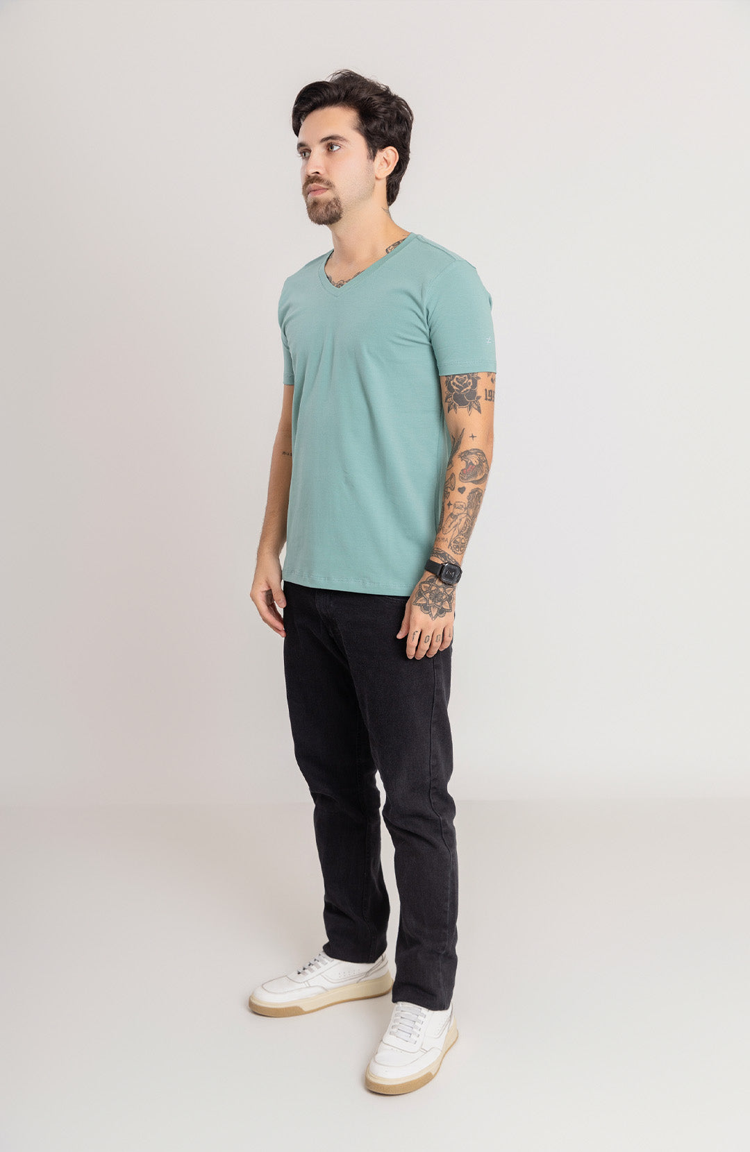 Camiseta Bázica Gola V masculina bali Bázico, algodão Powerful com caimento perfeito #Cor_Bali