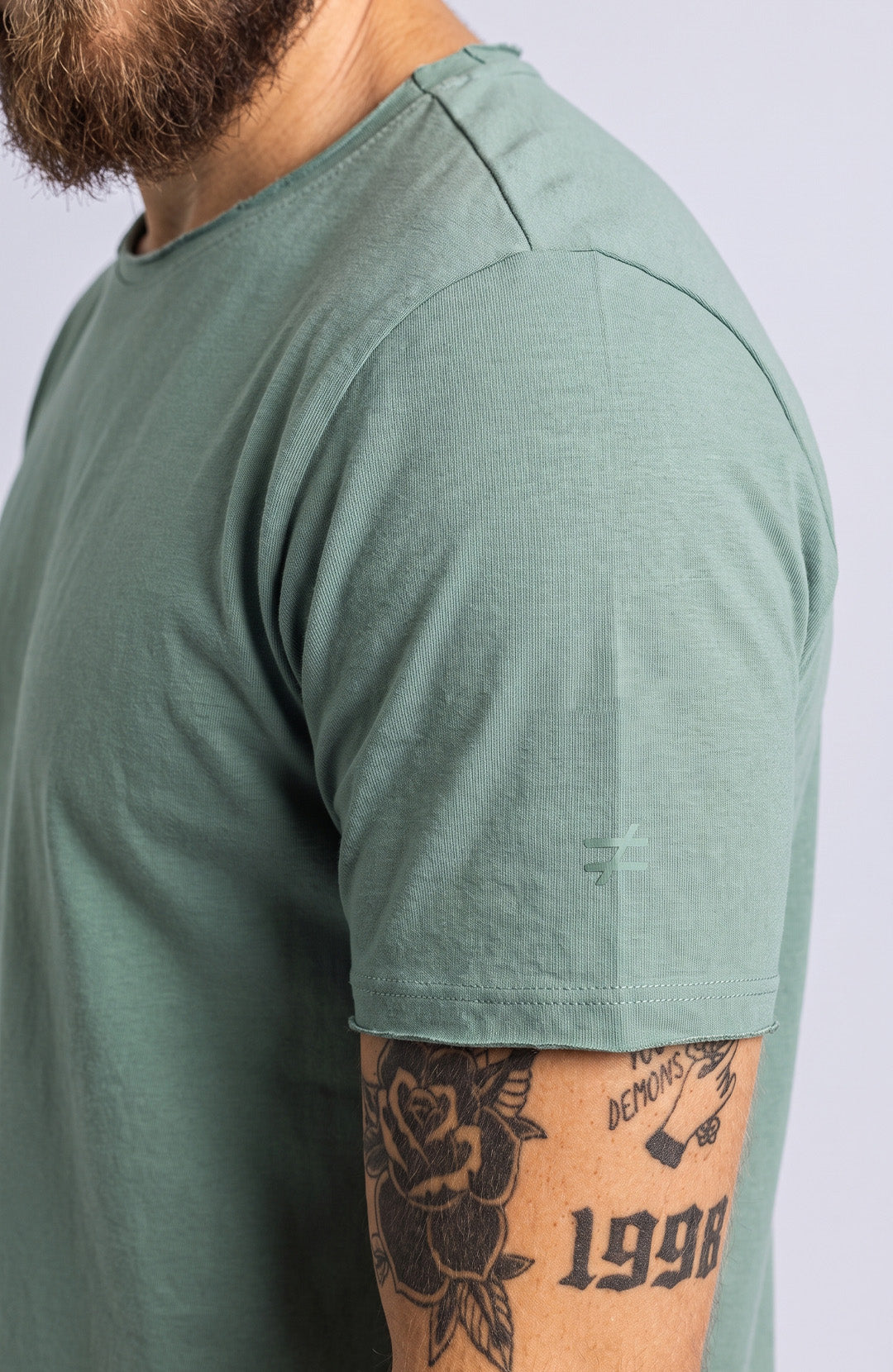 Camiseta Long masculina bali Bázico, algodão egípcio com comprimento alongado #Cor_Bali