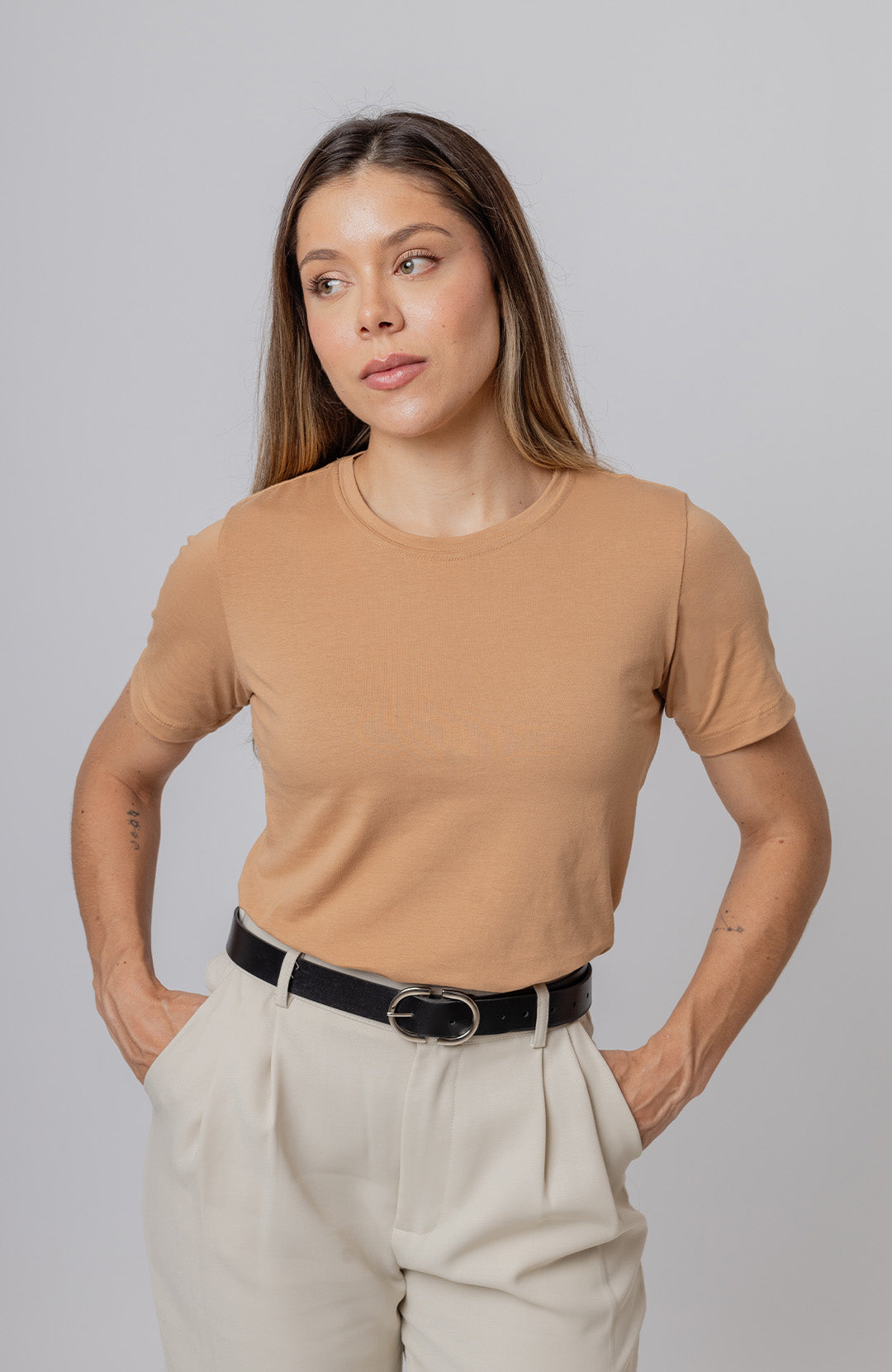 Bázica Feminina Gola C