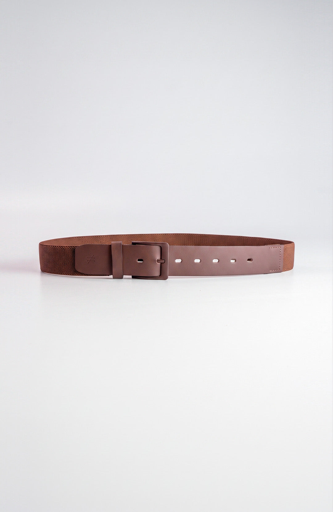 Cinto Elástico de Couro Pull-up masculino chocolate Bázico, tecido trançado elástico com acabamento em couro #Cor_Chocolate