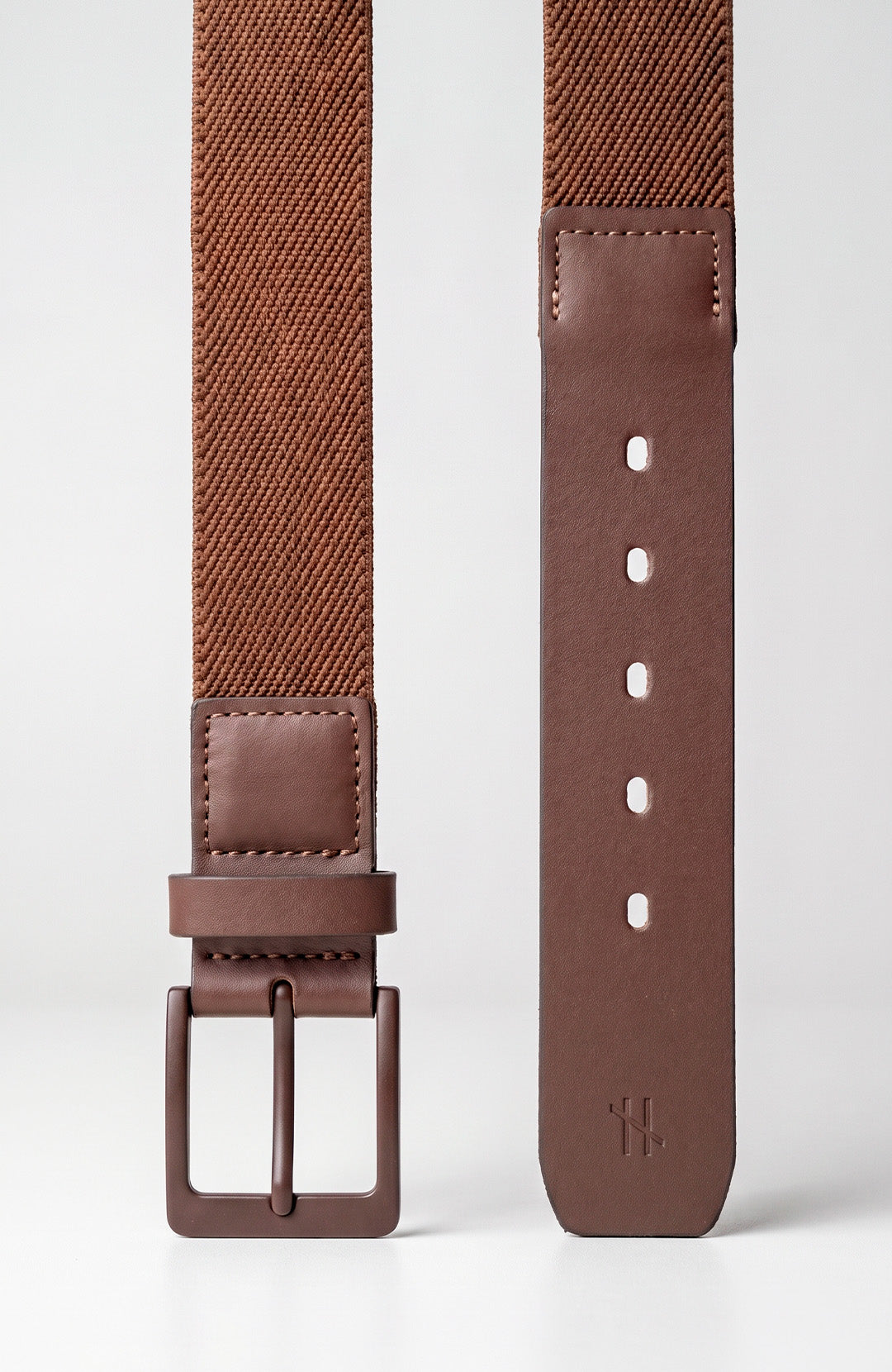 Cinto Elástico de Couro Pull-up masculino chocolate Bázico, tecido trançado elástico com acabamento em couro #Cor_Chocolate