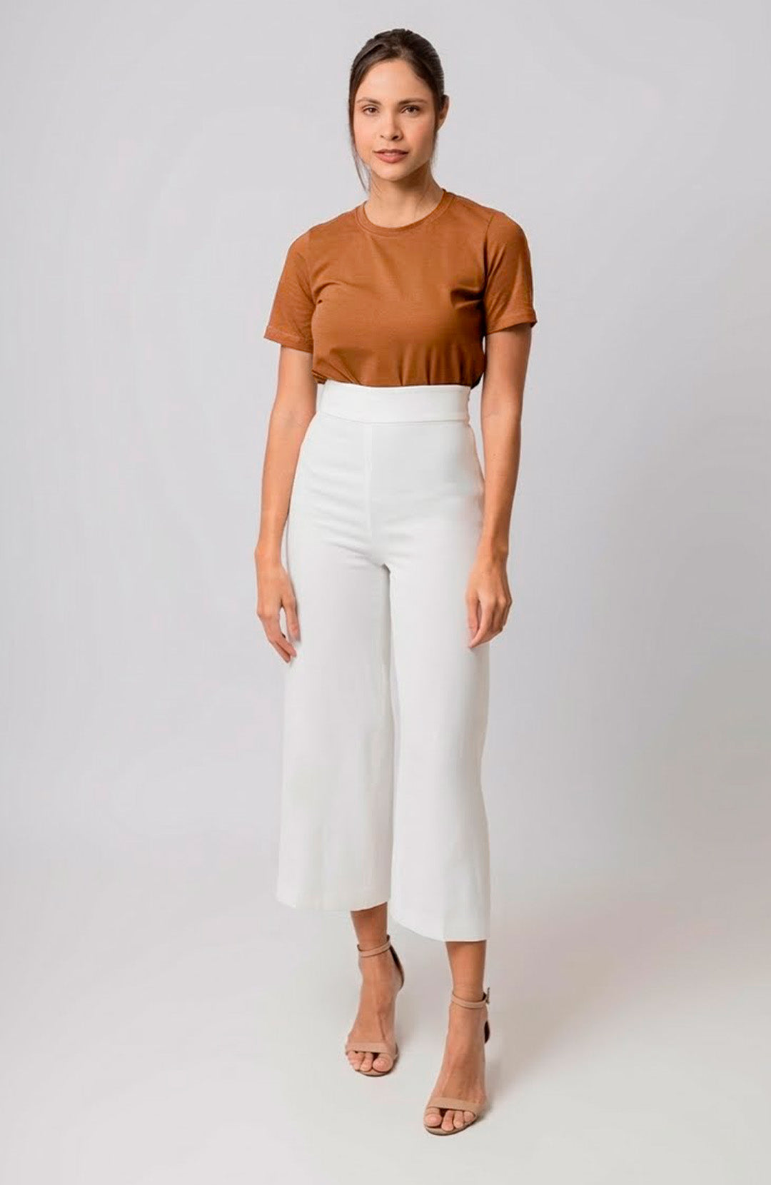 Bázica Feminina Gola C