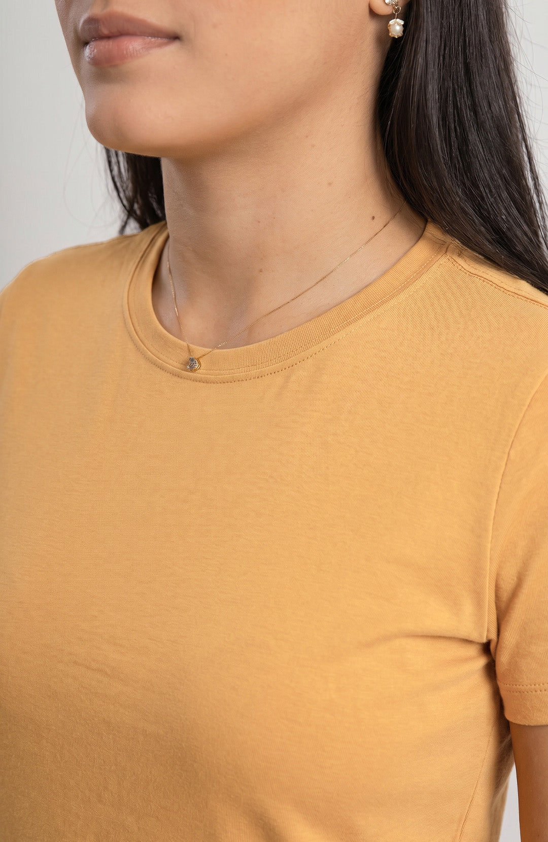Bázica Feminina Gola C