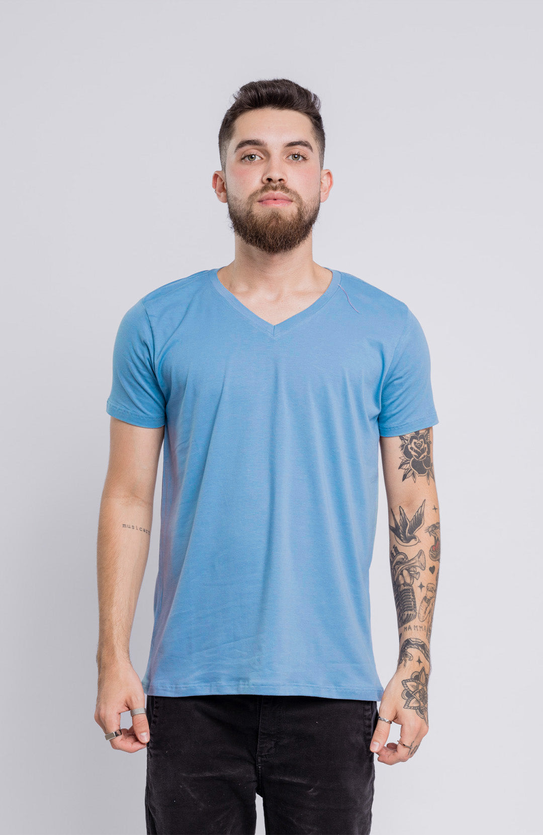 Camiseta Bázica Gola V masculina ocean Bázico, algodão Powerful com caimento perfeito #Cor_Ocean
