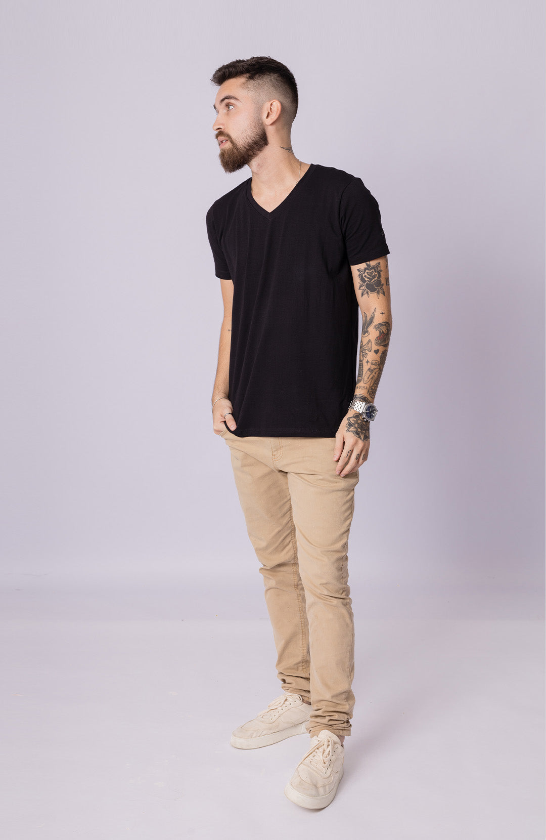 Camiseta Bázica Gola V masculina preta Bázico, algodão Powerful com caimento perfeito #Cor_Preto