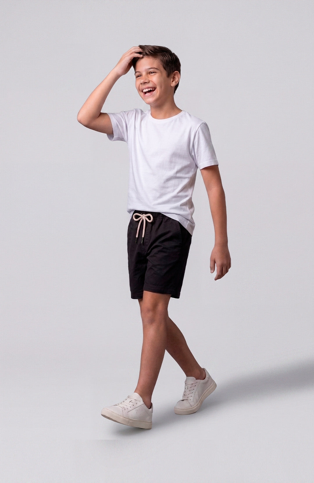 Short Bázico Kids preto Bázico, sarja de algodão com cintura ajustável #Cor_Preto