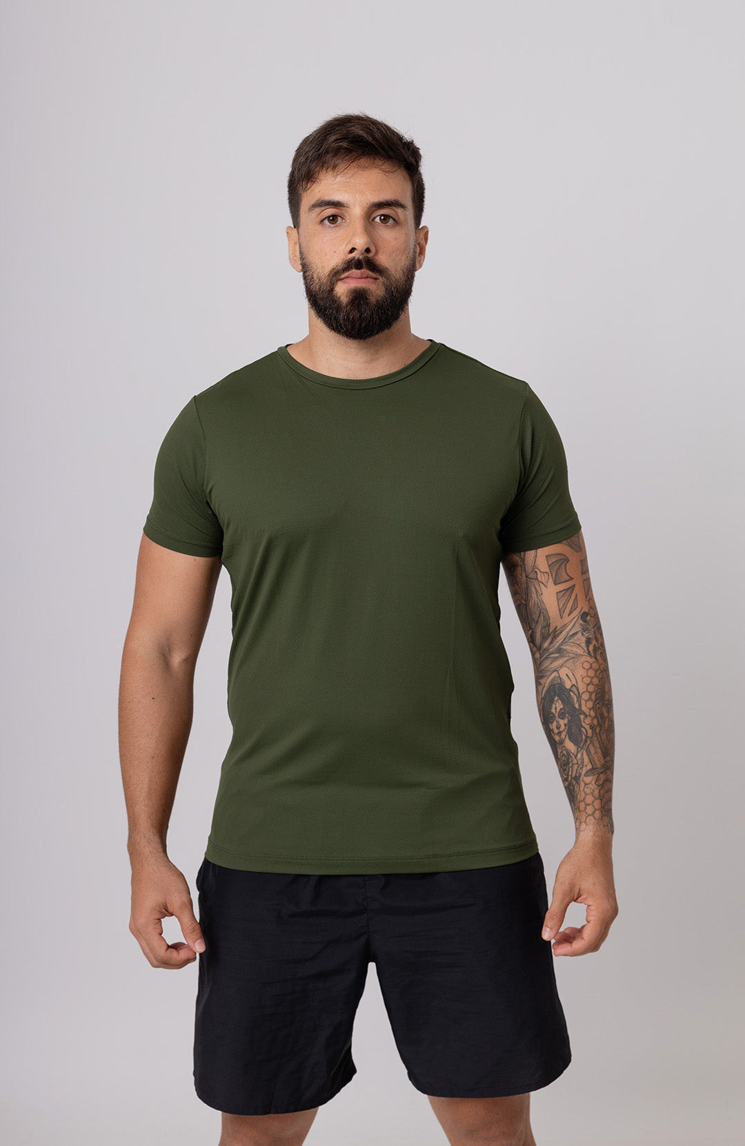 Regata esportiva Sport Classic masculina verde musgo Bázico, poliamida com toque gelado e secagem rápida #Cor_Verde Musgo