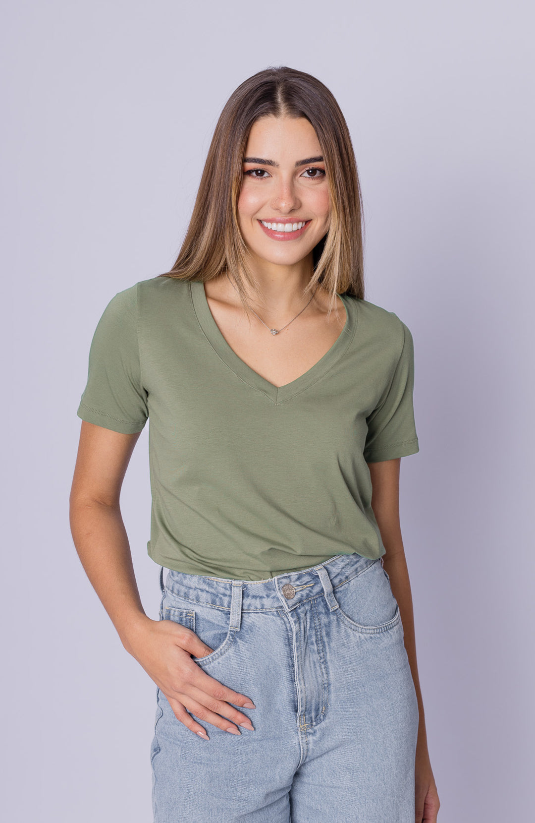 Bazica Feminina Gola V