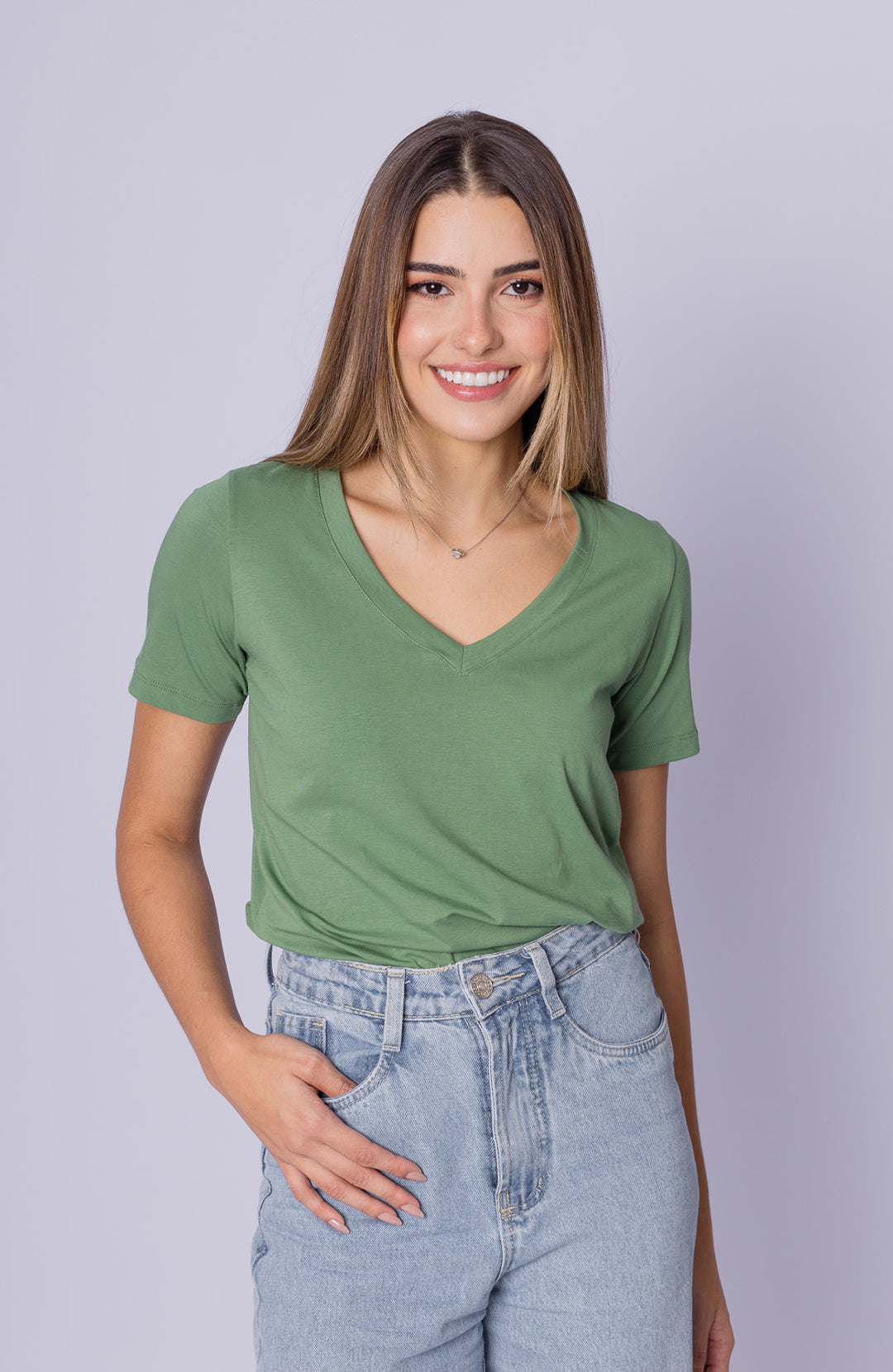 Bazica Feminina Gola V