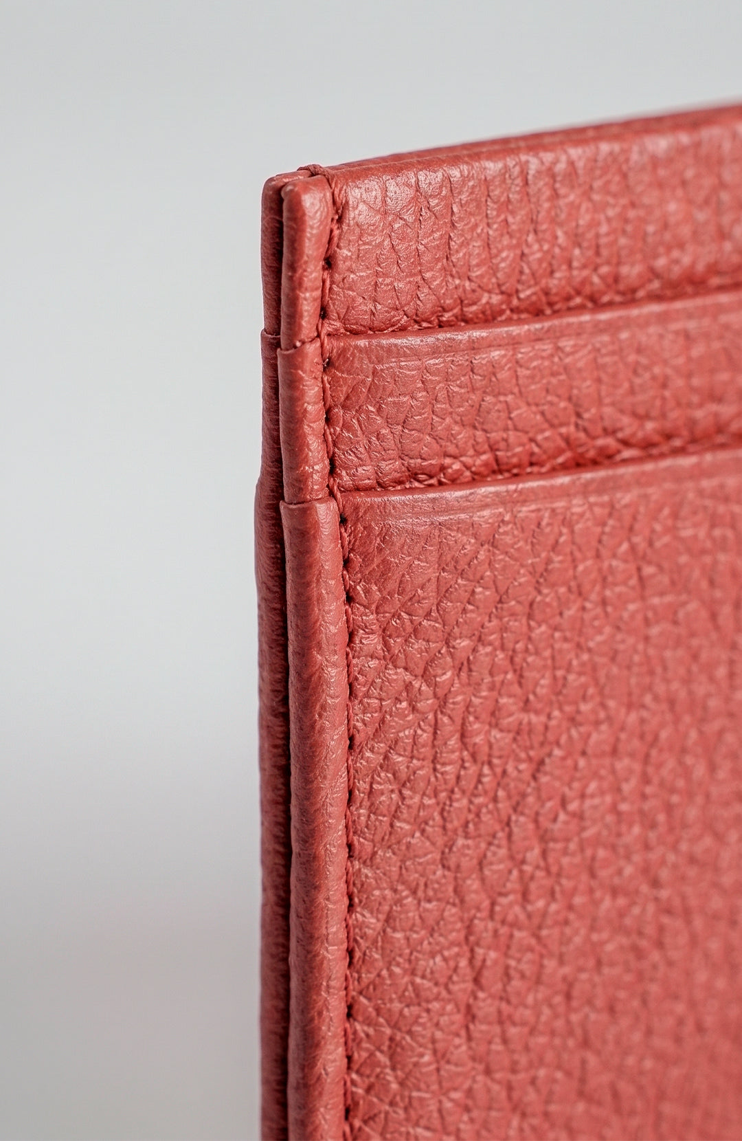 Porta Cartão Bázico vermelho Bázico, couro legítimo com design slim #Cor_Vermelho